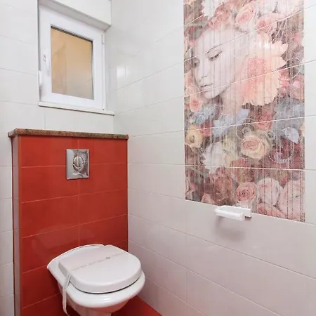 Podest Apartman *