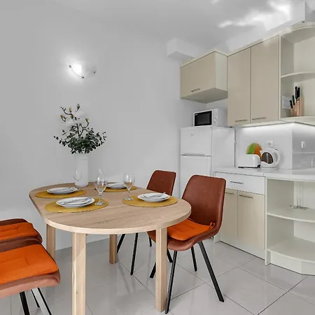 Podest Apartman *