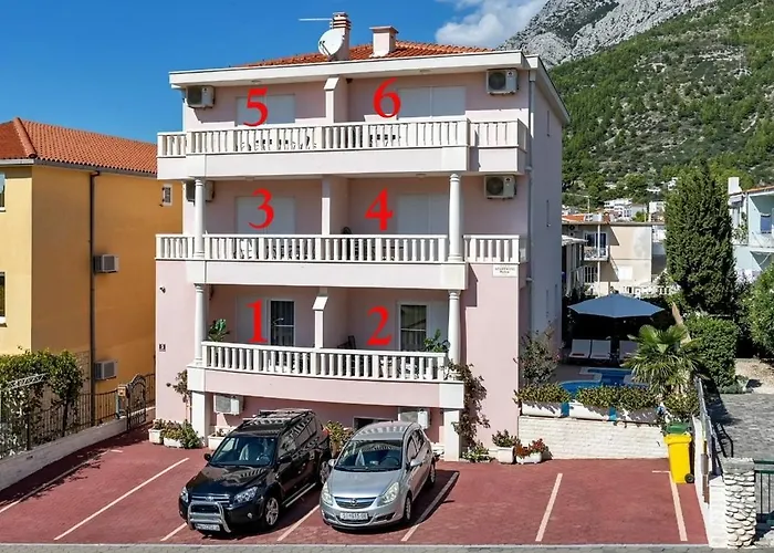 Podest Lägenhet Baška Voda