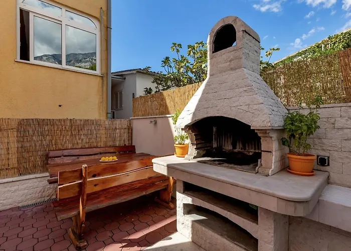 Podest Lägenhet Baška Voda